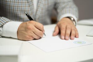 30代契約社員から正社員登用の成功事例は？